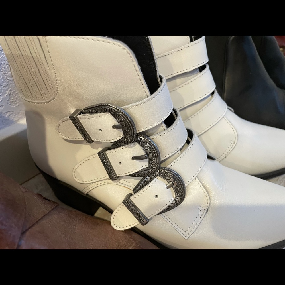 Steve Madden Booties 6.5